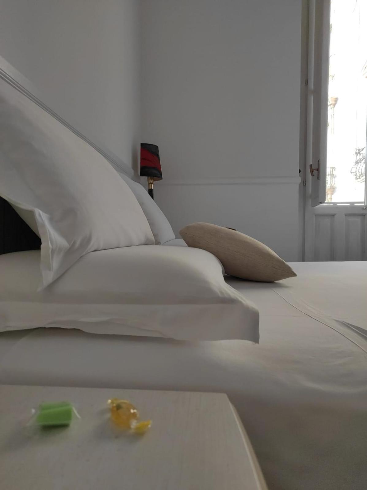 B&B Palazzo Sant'Alfano CTA Rum bild